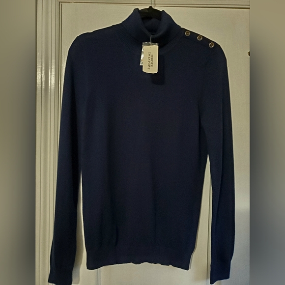NWT Forever 21 Long Sleeve Turtleneck Sweater Size Medium Navy Color - Picture 1 of 4